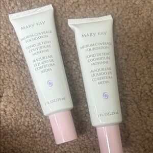 Two Mary Kay Medium-Coverage Foundation - ivory 100 - 2 pack